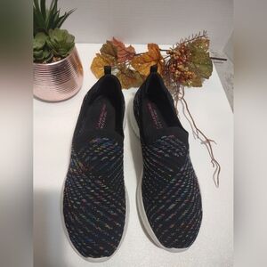 Skechers Women's Black and Multicolor Slip-On Sneakers